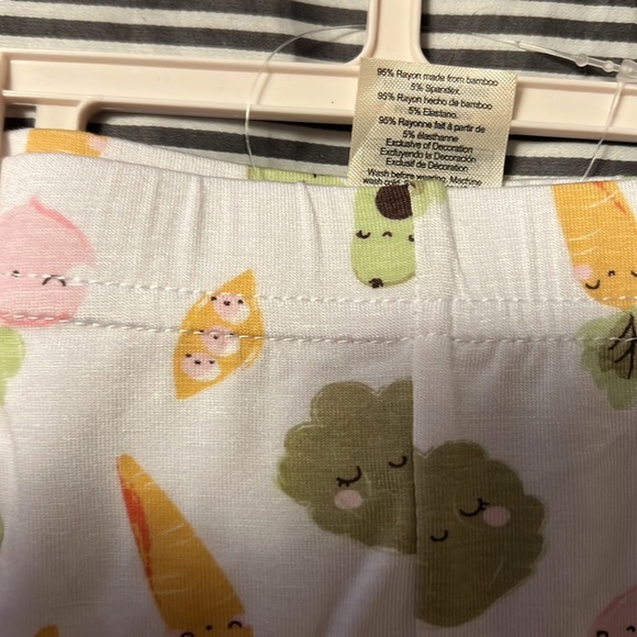 Rabbit Moon veggie Pjs NWT 2t - Picture 4 of 9